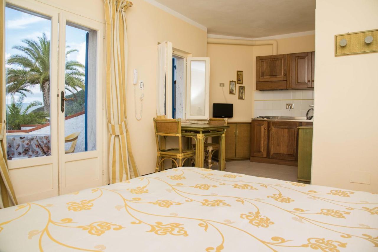 Residential Hotel Villaggio Innamorata Capoliveri  Exterior photo